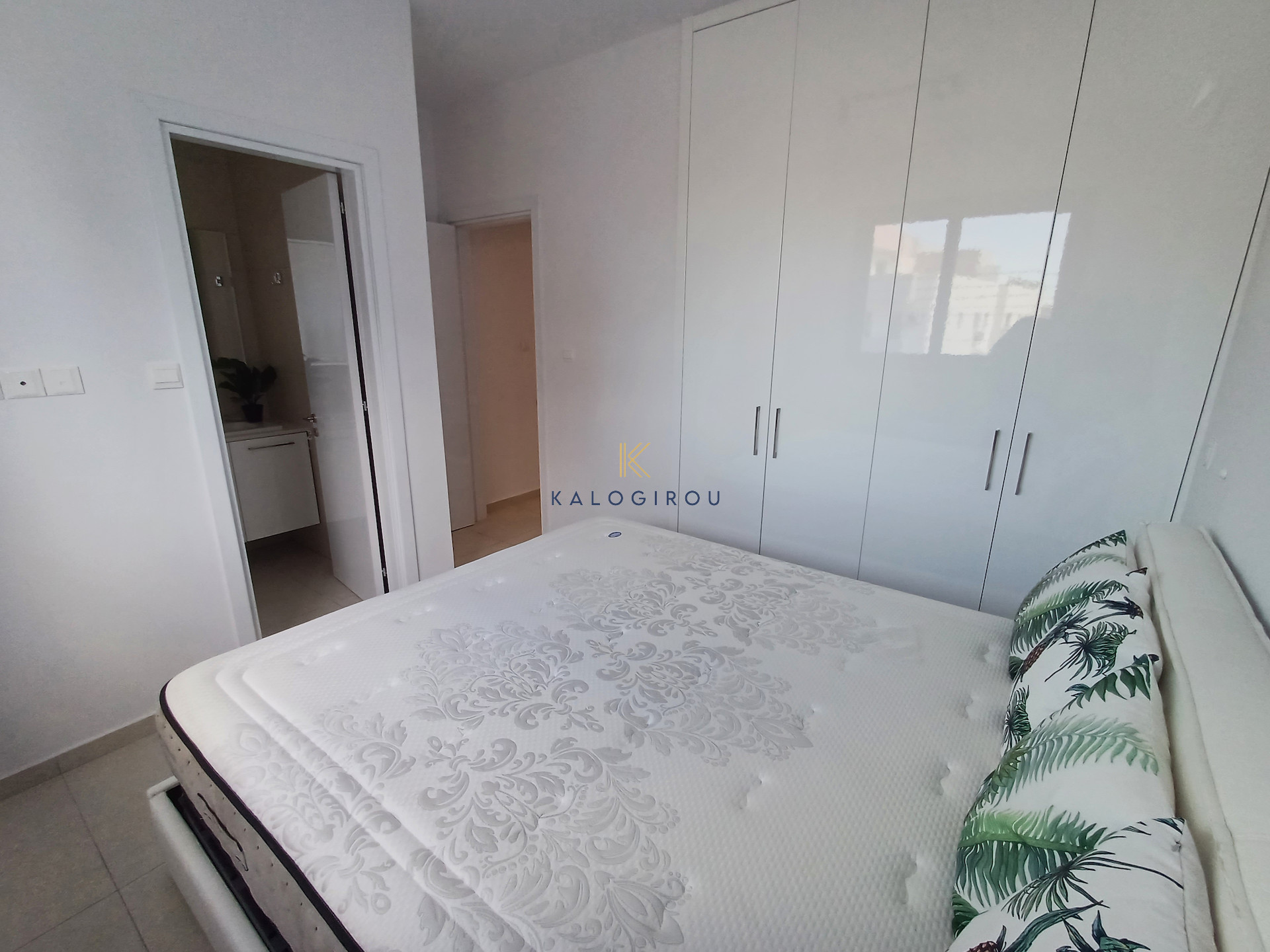 Deluxe 2-Bed Apartment with Common Pool and Gym for Rent in Livadia, Larnaca