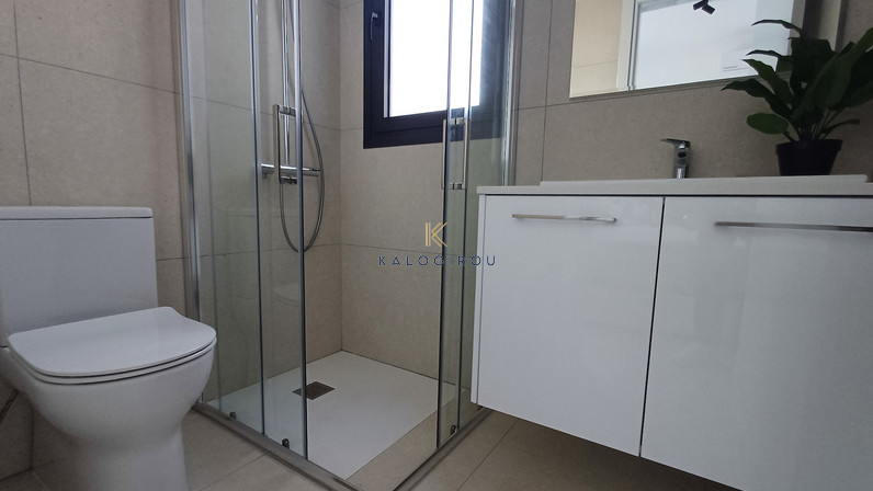 Deluxe 2-Bed Apartment with Common Pool and Gym for Rent in Livadia, Larnaca