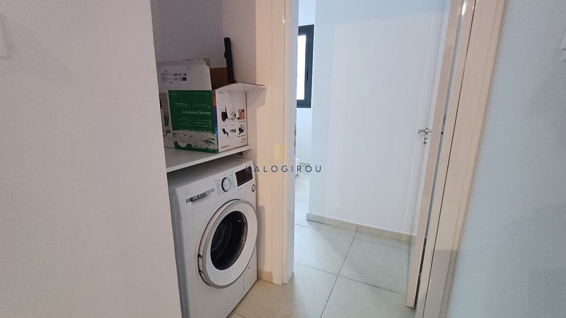 Deluxe 2-Bed Apartment with Common Pool and Gym for Rent in Livadia, Larnaca