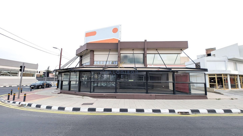 Building 682 m² for sale in Latsia, Nicosia, Cyprus