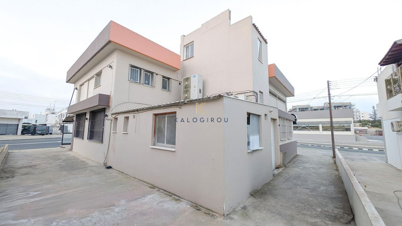 Building 682 m² for sale in Latsia, Nicosia, Cyprus
