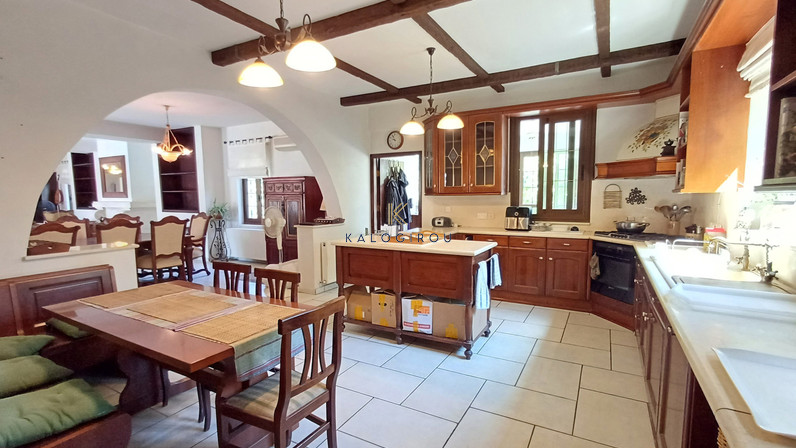 4-bedroom detached house for sale 465 m² in Mosfiloti, Larnaca, Cyprus
