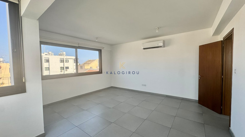 Office 114 m² for rent in Mall of Larnaca, Larnaca, Cyprus