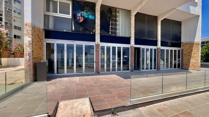 Trading area 222 m² for rent in Makenzy, Larnaca, Cyprus