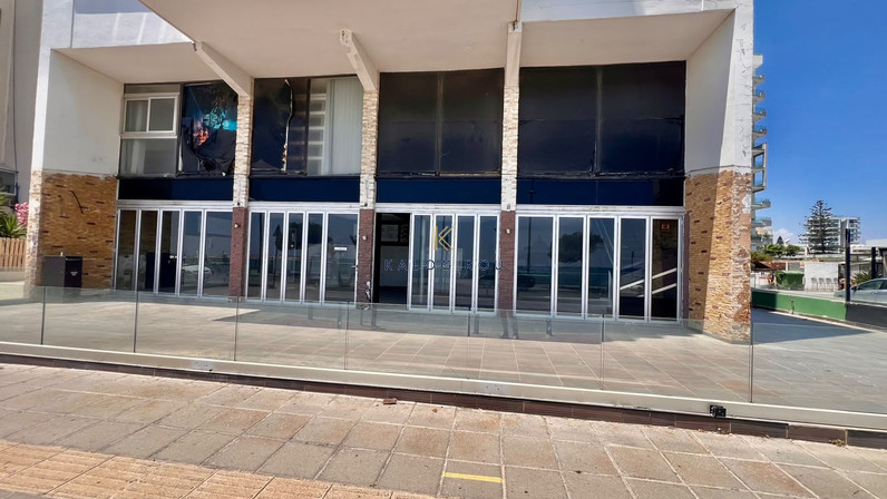 Trading area 222 m² for rent in Makenzy, Larnaca, Cyprus