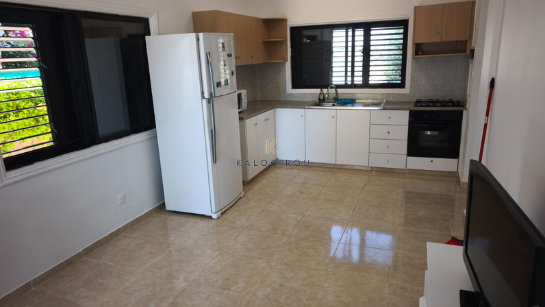 Cozy 2-Bedroom Beach House for rent in Pervolia village Larnaca