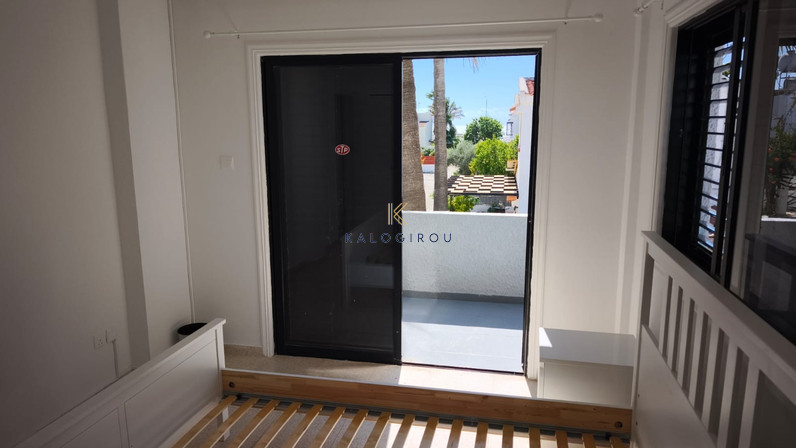 Cozy 2-Bedroom Beach House for rent in Pervolia village Larnaca