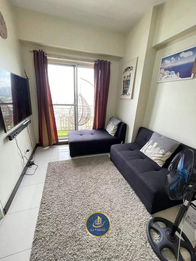 Beautiful 1 Bedroom @ Zinnia towers for SALE