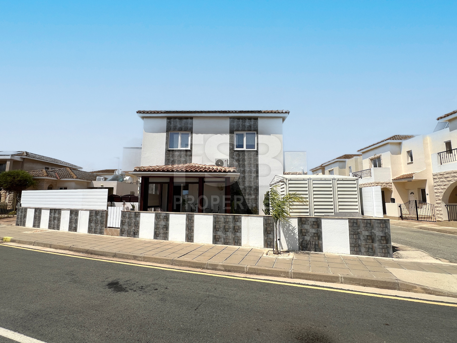 House in Avgorou - Image 4