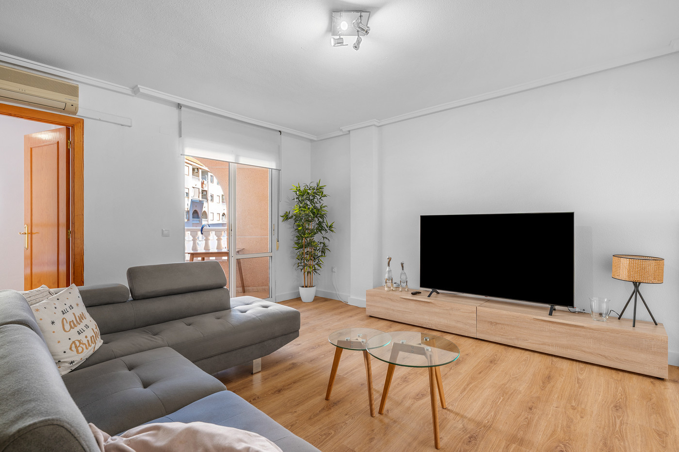 Apartment in Torrevieja - Image 4