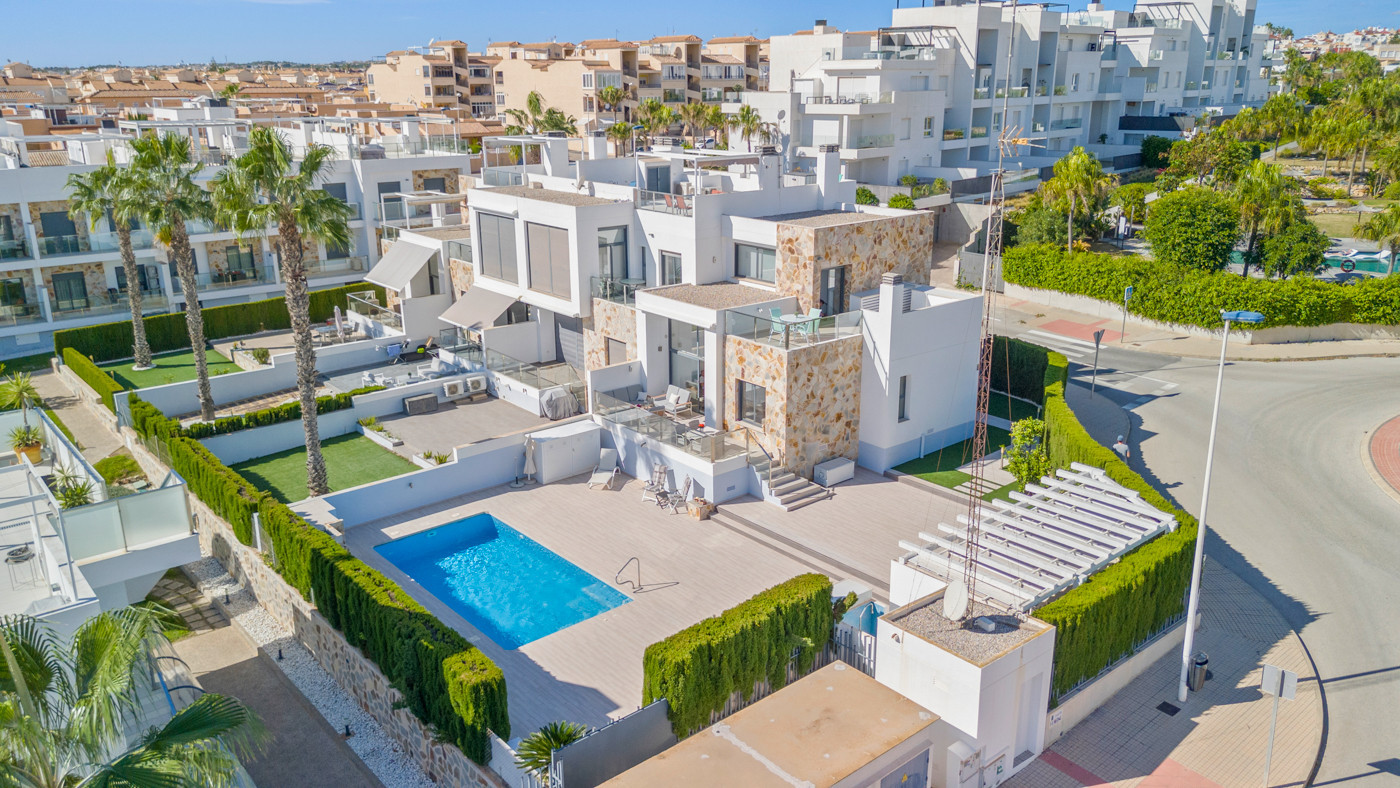 Bungalow in Torrevieja,  - Vidando