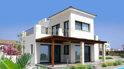Detached Villa with Pool in Green Secret Valley
