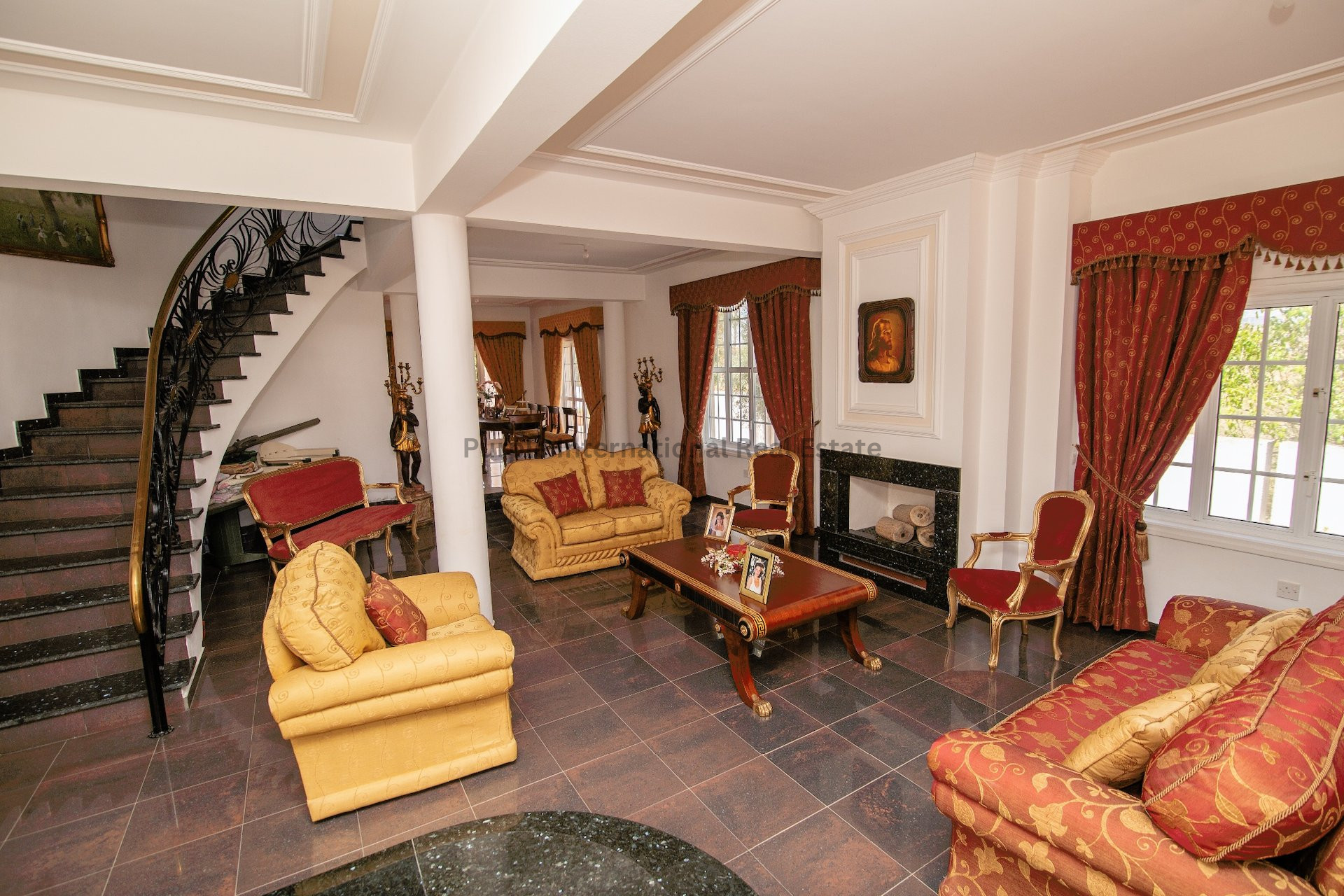 House in Kiti - Image 2