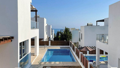 3 Bed Villa In Coral Bay