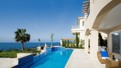 Luxury 4 Bed Villa In Coral Bay