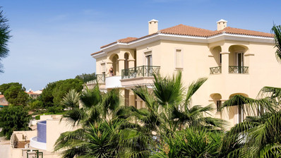 Luxury 5 Bed Villa In Coral Bay