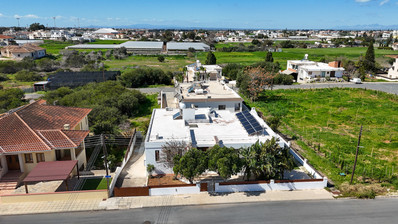 6 Bedroom Villa in Dherynia