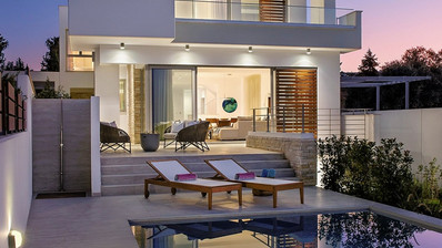 Роскошная вилла с 3 спальнями и 1 дополнительной спальней в Лачи