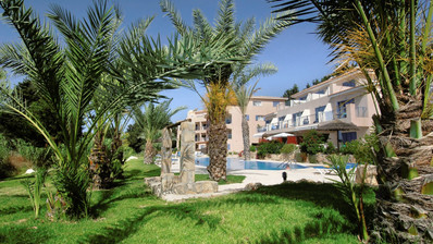 2 Bed 2nd Floor Apartment In Kato Paphos