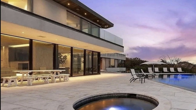 Коммерческая недвижимость 450 м² на продажу в Aphrodite Hills, Paphos, Cyprus