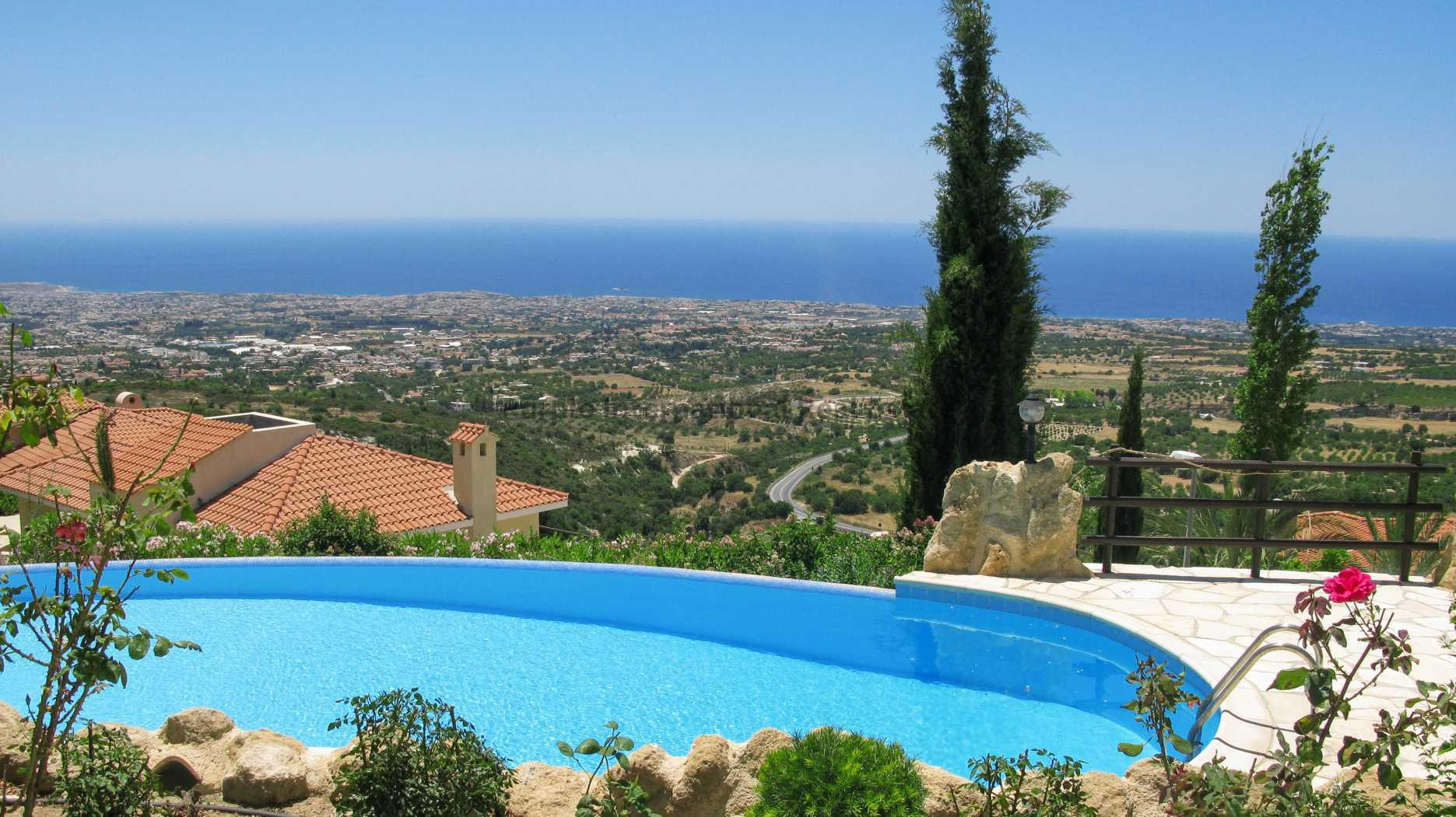 House in Tsada - Image 5