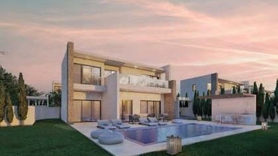Detached Villa with Pool and Sea View Saint George