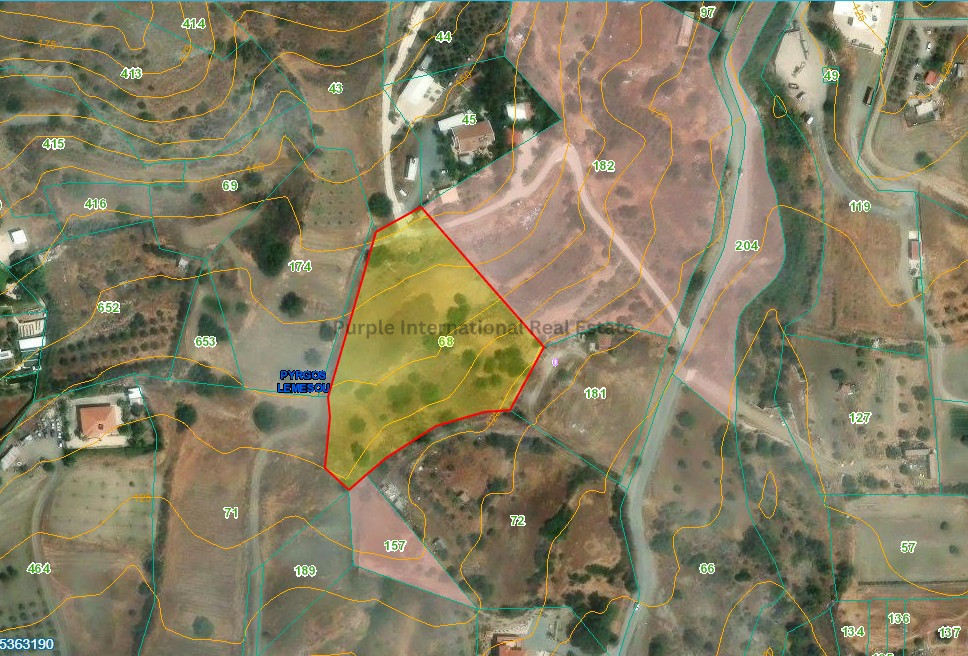 House in Pyrgos - view 1