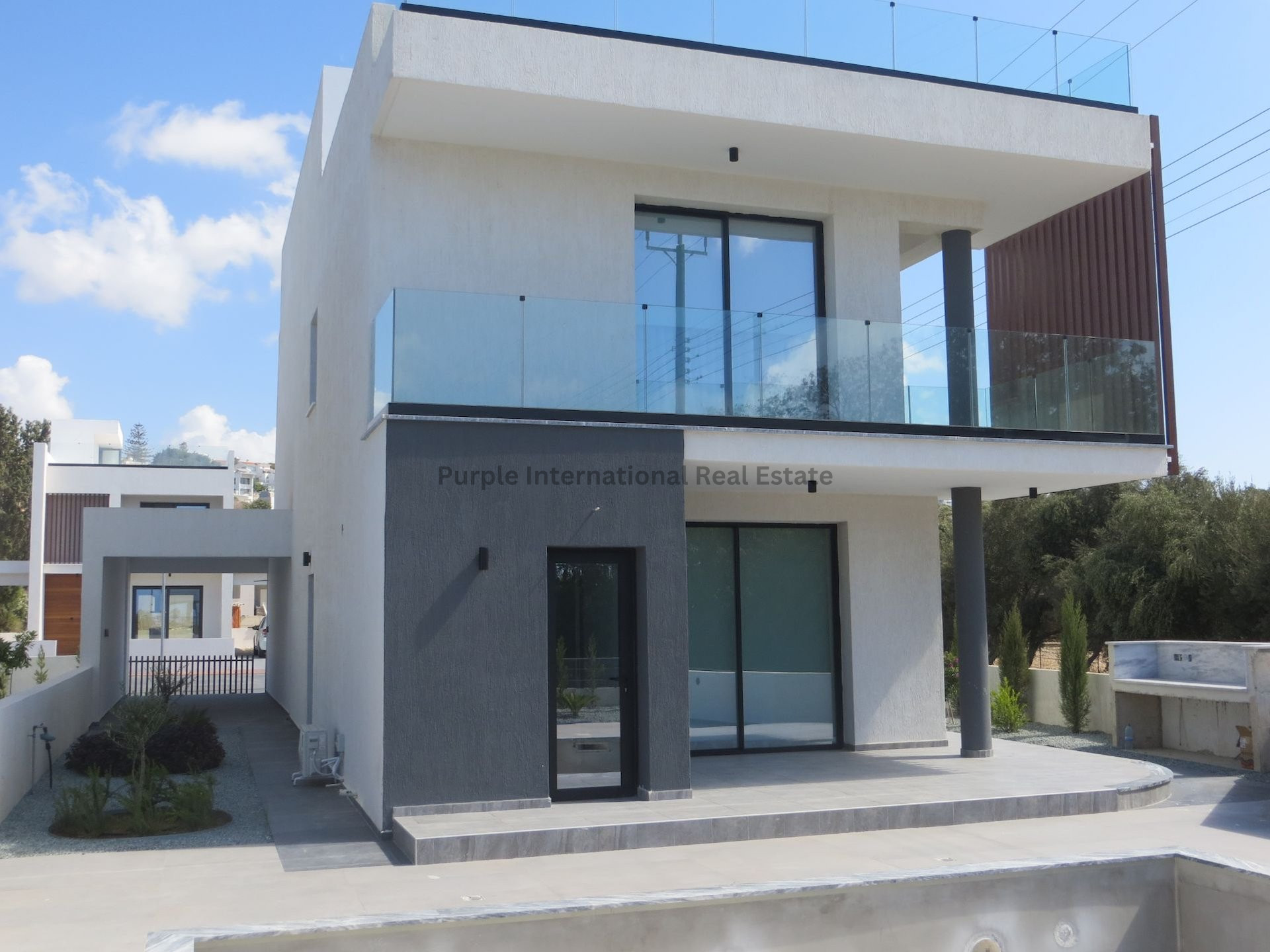 House in Chlorakas - view 1