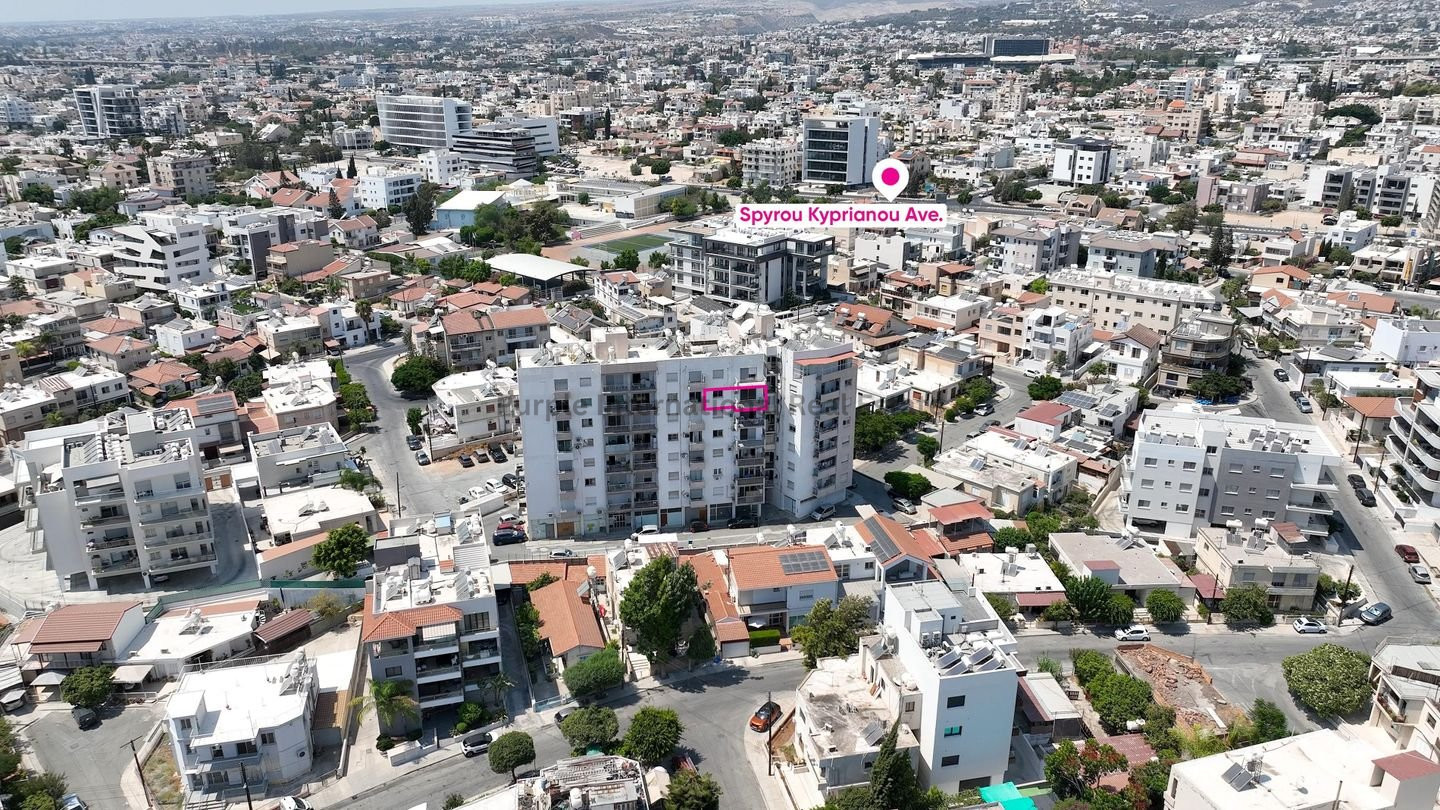 Apartment in Lemesos - view 1
