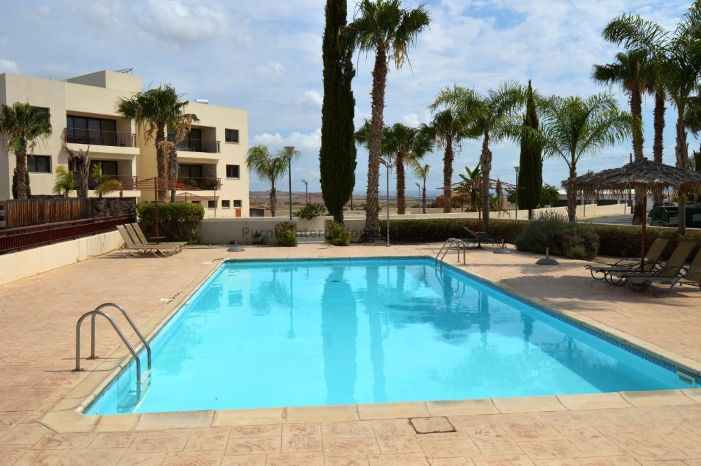 Apartment in Tersefanou - Image 2