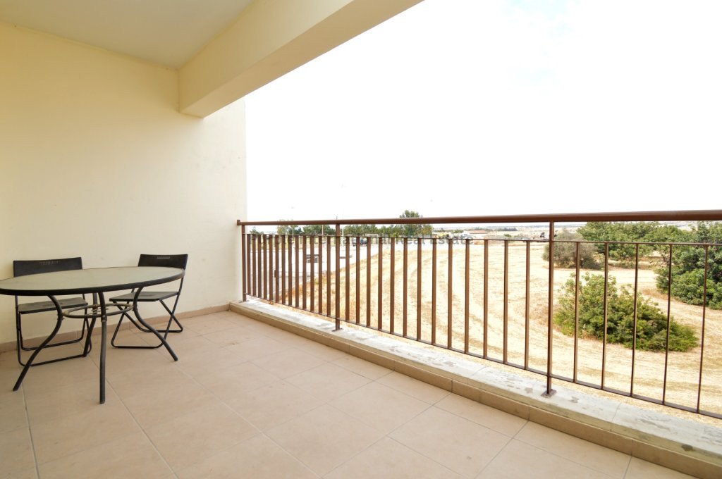Apartment in Tersefanou - Image 4