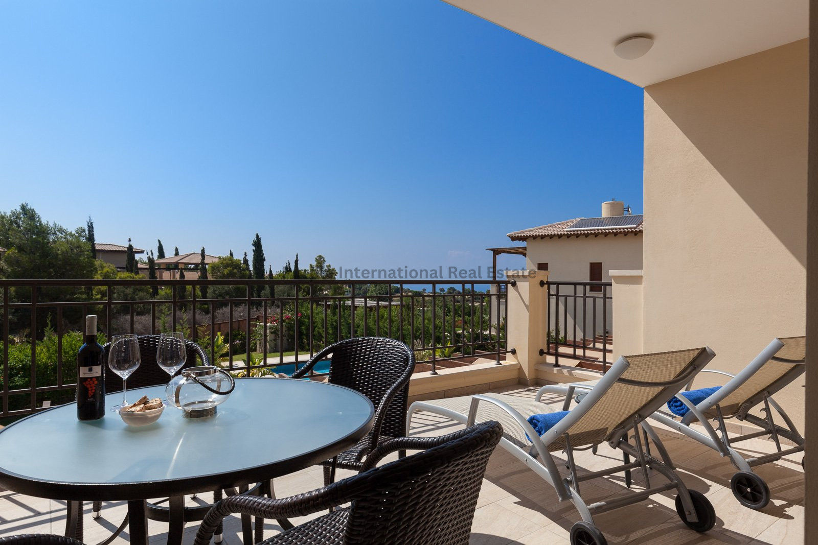 Apartment in Kouklia - view 1