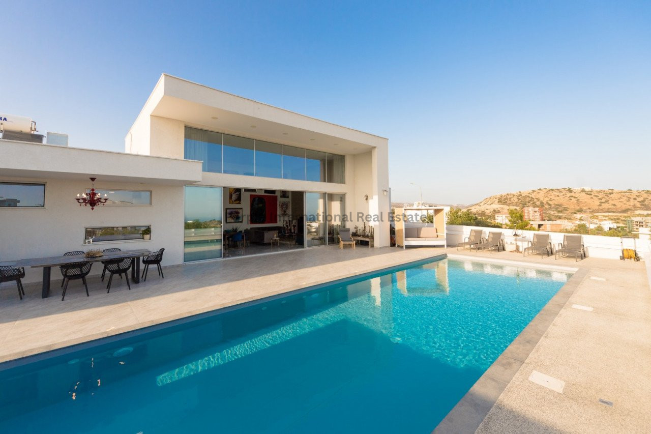 House in Germasogeia - view 1