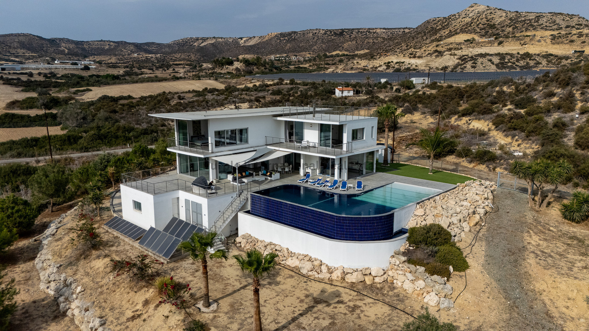 House in Maroni - view 1