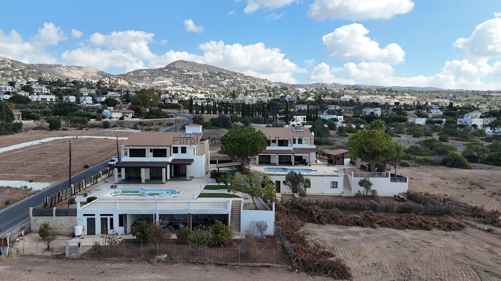 House in Tala - Image 2