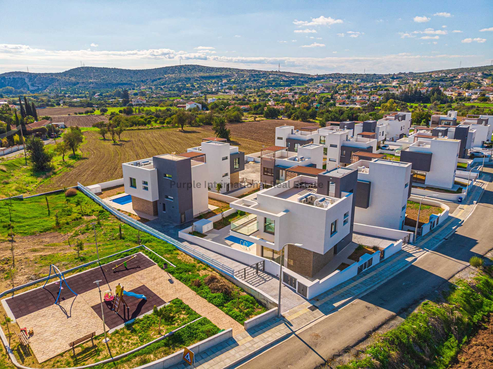 House in Pyrgos - Image 3