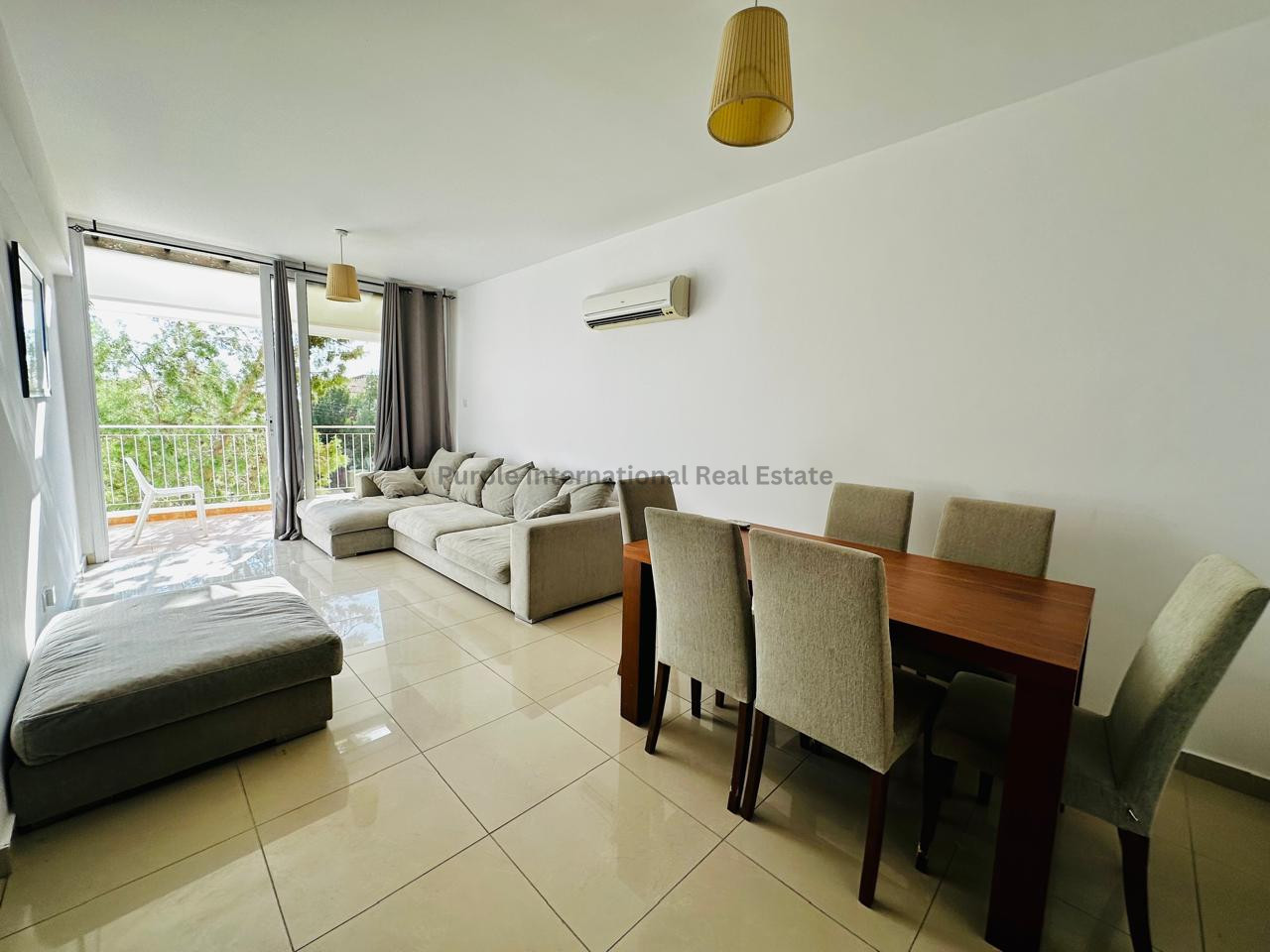 Apartment in Oroklini - Image 2