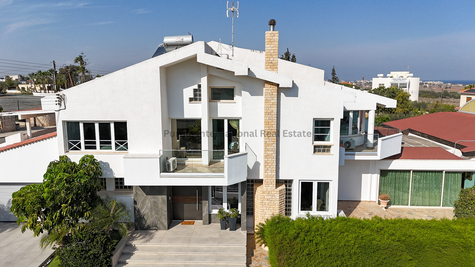 House in Deryneia - Image 5