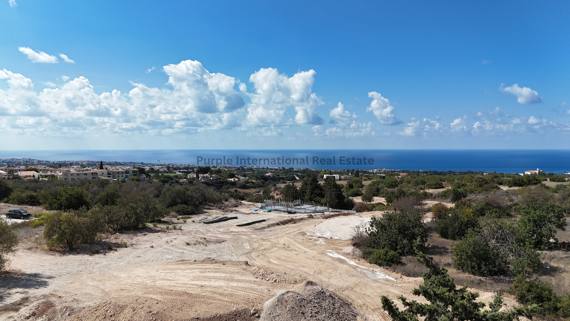 House in Tala - view 1