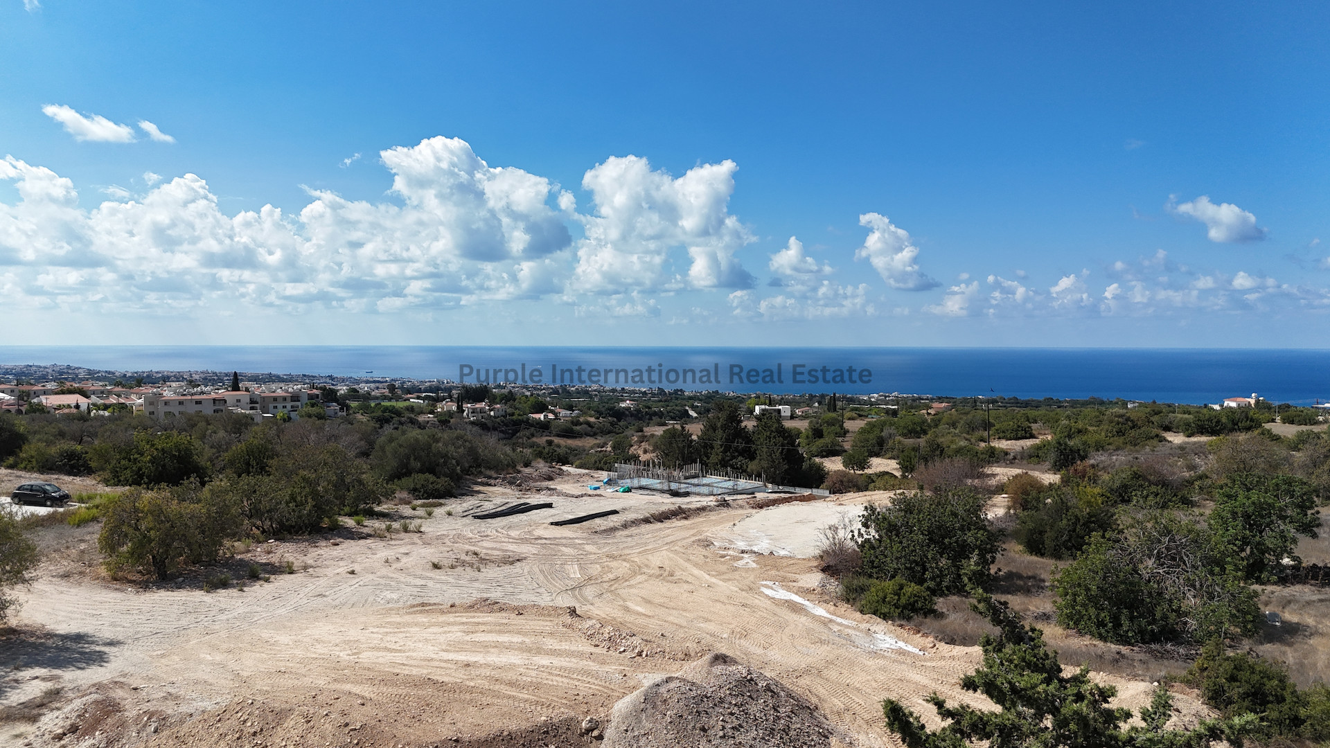 House in Tala - view 1