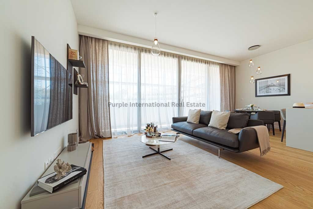 Apartment in Cyprus - Image 2