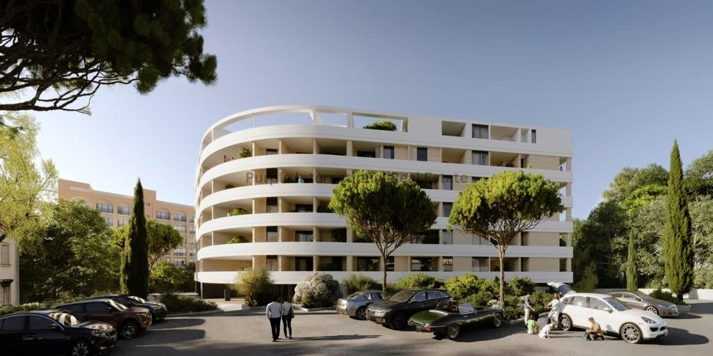 Apartment in Cyprus - Image 4