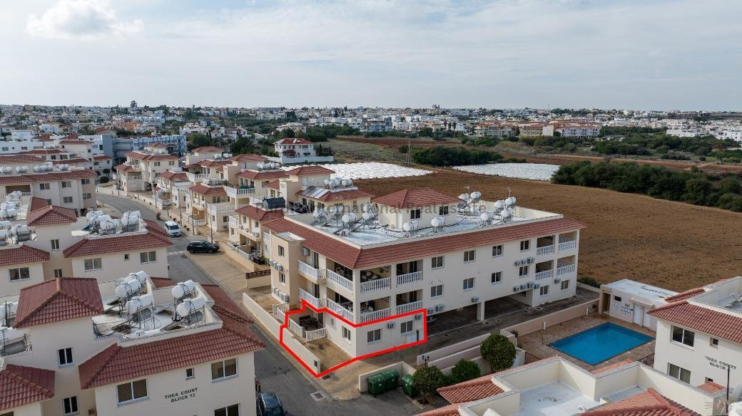 Apartment in Paralimni - Image 4