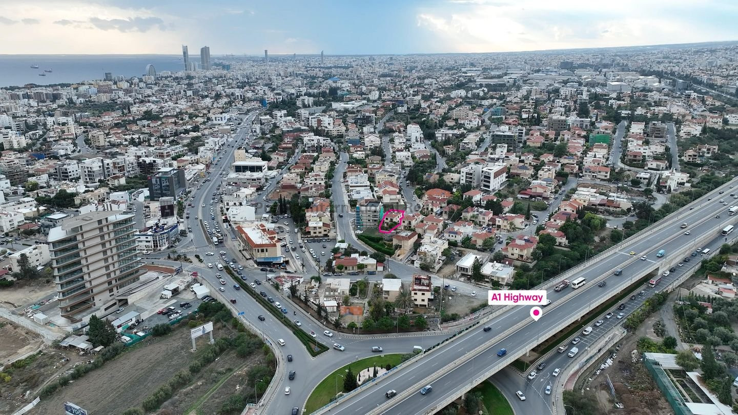 House in Germasogeia River - Image 4