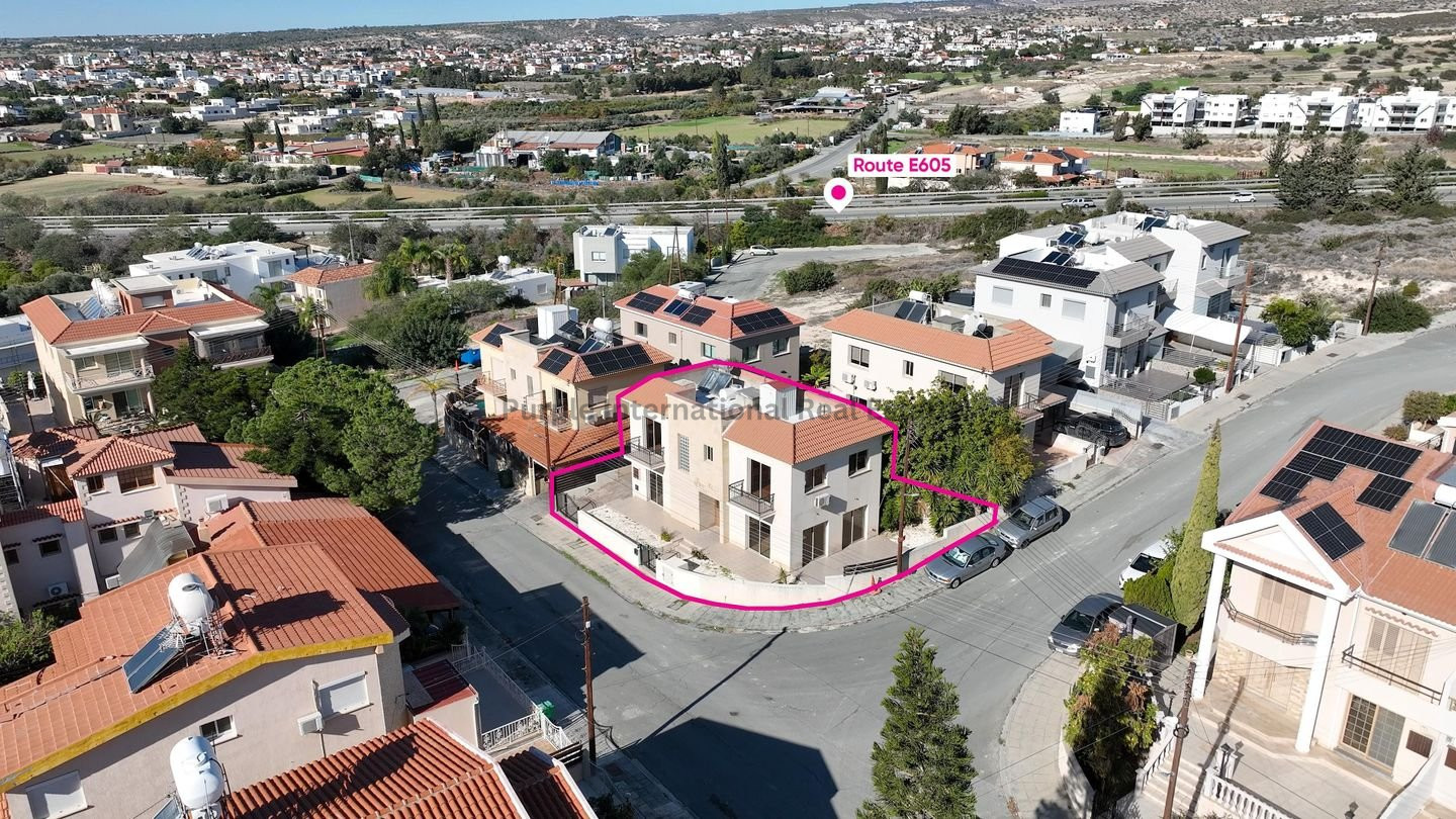 House in Cyprus - Image 4