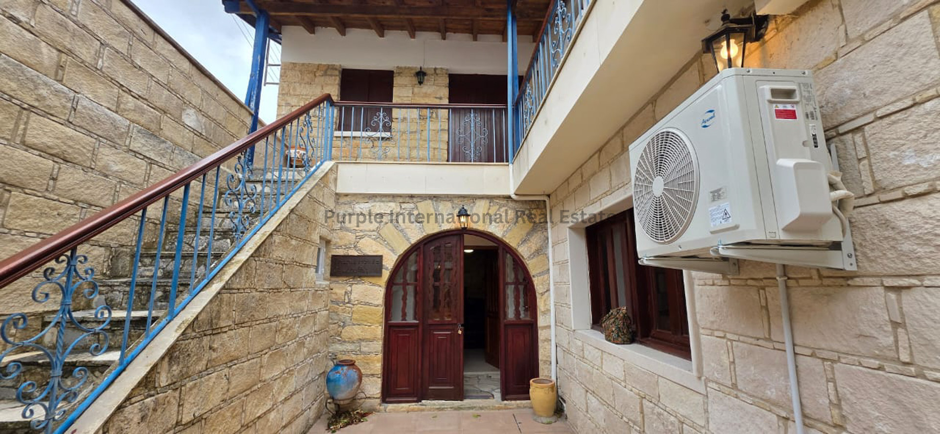 House in Vouni - view 1