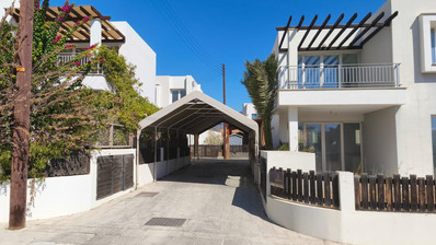 Detached Villa for Sale in Peaceful Parekklisia Area