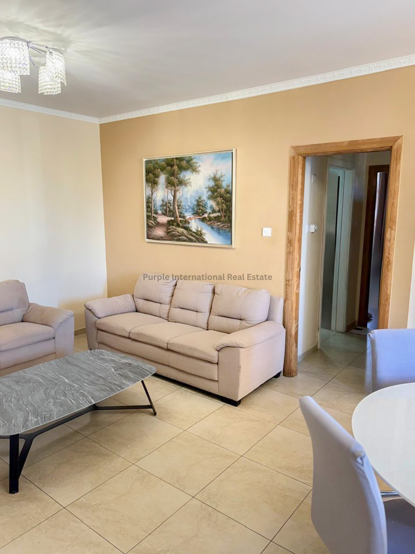 Apartment in Omonoia - Image 4