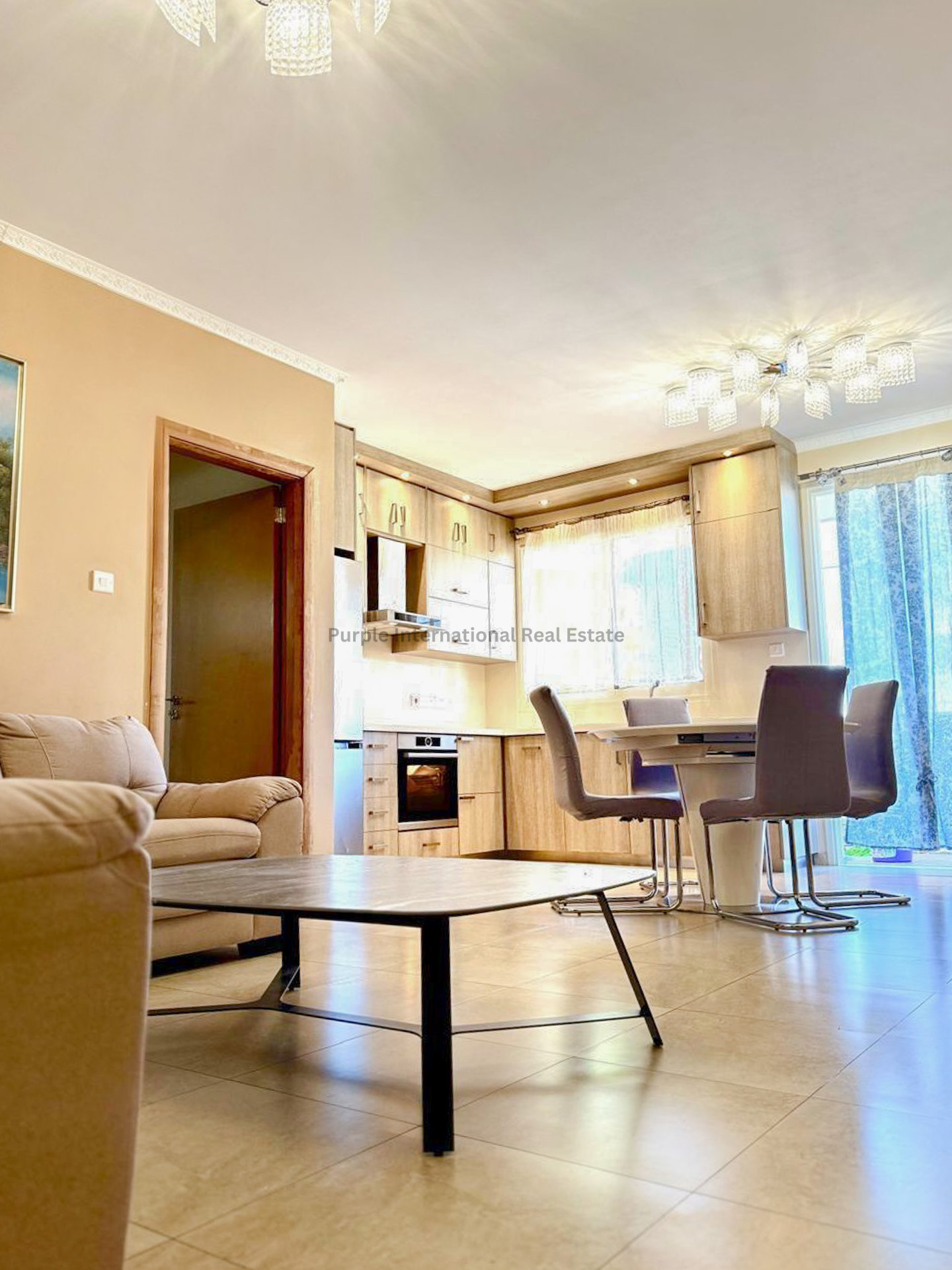 Apartment in Omonoia - Image 5