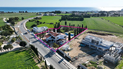 Four Bedroom Luxury Mansion with Private Pool in Pyla, Larnaca